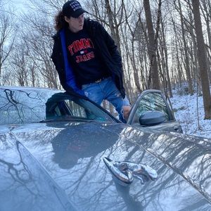 Meet your Posher, Hunter